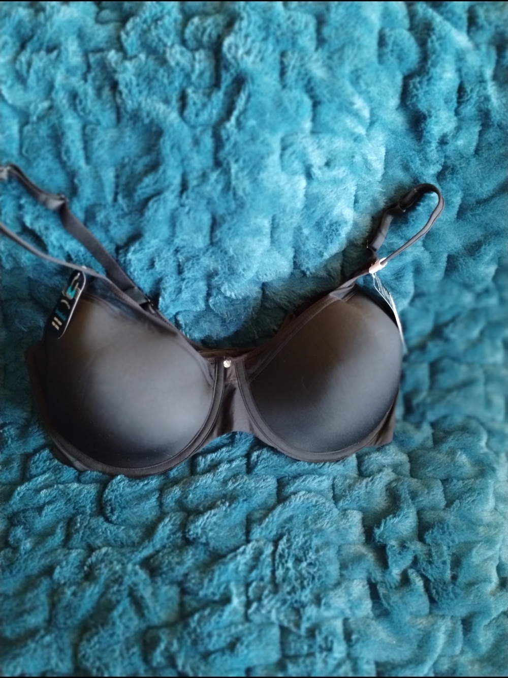 Vanity Fair Beauty Back Full Coverage Bra Black 42D NWT Smooth Back